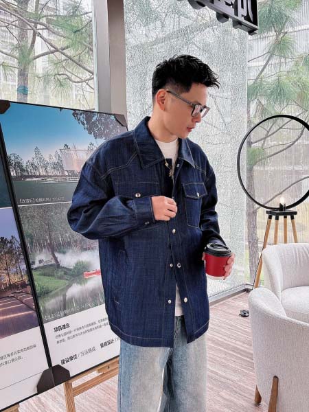 2025年4月8日入荷新作Pradaジャケット高級品/LD工...