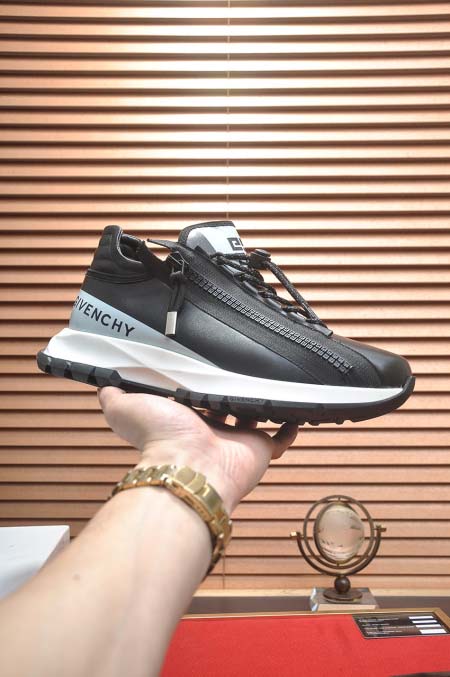 2025年4月10日入荷新品GIVENCHYおすすめ人気メン...