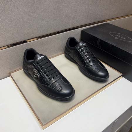 2025年4月10日入荷新品Pradaカジュアルシューズ/ス...