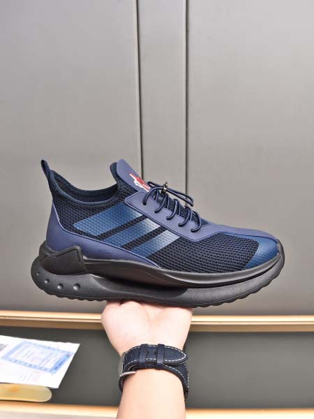 2025年4月11日入荷新品MONCLERカジュアルシューズ...