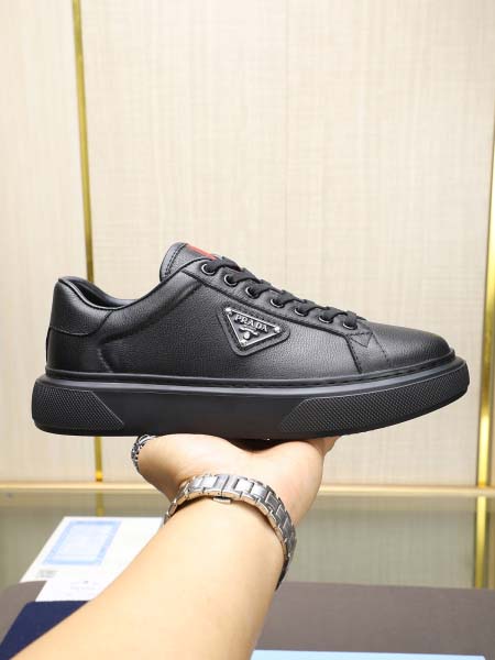 2025年4月11日入荷新品Pradaカジュアルシューズ/ス...