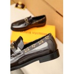 2025年4月11日入荷新品LOUIS VUITTONカジュアルシューズ/スニーカー｜メンズ革靴本革製ギフト/誕生日/TL工場