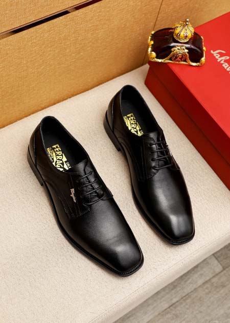 2025年4月11日入荷新品Ferragamoカジュアルシュ...