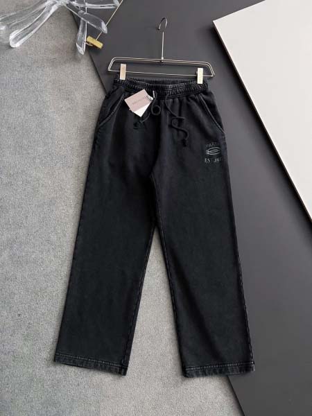 2025年4月13日入荷春夏 新作Balenciagaスラッ...