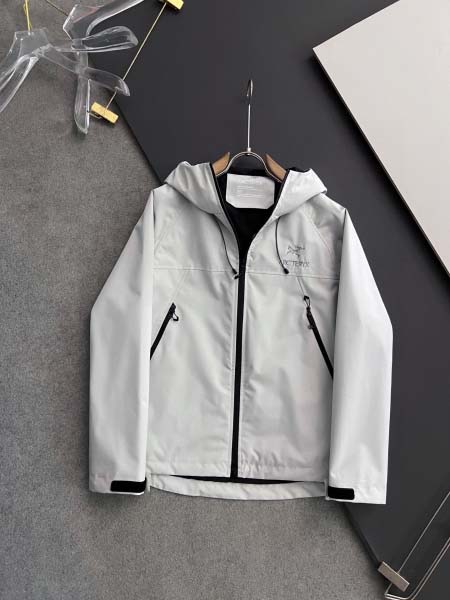 2025年4月13日入荷春夏 新作ARCTERYXジャケット...