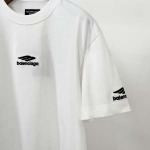 2025年4月19日入荷新作BALENCIAGA半袖Tシャツ 超厳選★誕生日プレゼント/結婚祝い/内祝い/贈り物/YI+YI工場S-XXL