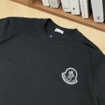 2025年4月19日入荷新作Moncler半袖Tシャツ 超厳選★誕生日プレゼント/結婚祝い/内祝い/贈り物/YI+YI工場S～XL