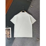 2025年4月19日入荷新作Prada半袖Tシャツ 超厳選★誕生日プレゼント/結婚祝い/内祝い/贈り物/YI+YI工場S-XXL