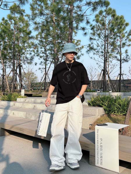 2025年4月21日入荷新作LOEWE半袖 Tシャツ★誕生日...