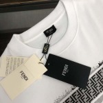 2025年4月22日入荷新作FENDI 半袖 Tシャツ★誕生日プレゼント/ファッションの流行/贈り物/YI+YI工場M-XXXL