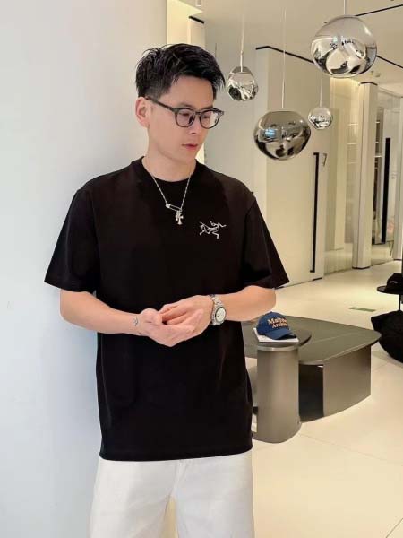 2025年4月22日入荷新作ARCTERYX 半袖 Tシャツ...