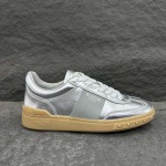 2025年4月22日入荷新品Valentino男女兼用原版復刻 ブランド靴本革製ギフト/誕生日/CT工場35-45