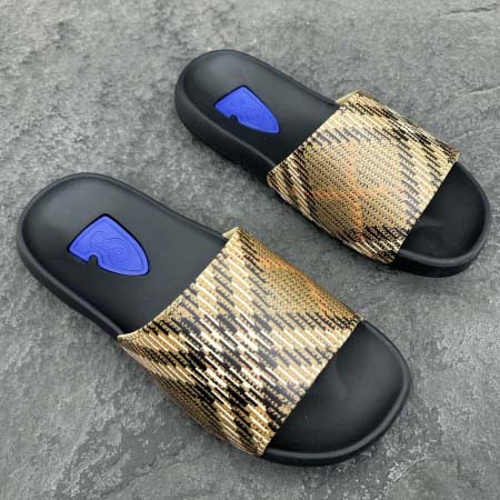 2025年4月23日入荷新品Burberry男性用原版復刻 ...