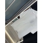 2025年4月24日入荷新作Louis Vuitton半袖Tシャツ 原版复刻高級品香港の会社超厳選★入手困難/誕生日プレゼント/yinx工場M-XXXL