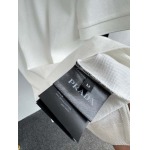 2025年4月25日入荷新作PRADA半袖ポロシャツ 原版复刻高級品香港の会社超厳選★入手困難/誕生日プレゼント/yinx工場