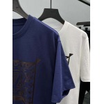 2025年4月25日入荷新作Louis Vuitton半袖Tシャツ 原版复刻高級品香港の会社超厳選★入手困難/誕生日プレゼント/yinx工場