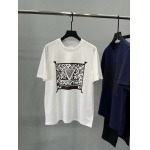 2025年4月25日入荷新作Louis Vuitton半袖Tシャツ 原版复刻高級品香港の会社超厳選★入手困難/誕生日プレゼント/yinx工場