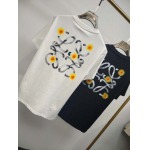 2025年4月25日入荷新作LOEWE半袖Tシャツ 原版复刻高級品香港の会社超厳選★入手困難/誕生日プレゼント/yinx工場