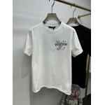 2025年4月25日入荷新作Louis Vuitton半袖Tシャツ 原版复刻高級品香港の会社超厳選★入手困難/誕生日プレゼント/yinx工場