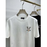2025年4月25日入荷新作Louis Vuitton半袖Tシャツ 原版复刻高級品香港の会社超厳選★入手困難/誕生日プレゼント/yinx工場