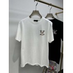 2025年4月25日入荷新作Louis Vuitton半袖Tシャツ 原版复刻高級品香港の会社超厳選★入手困難/誕生日プレゼント/yinx工場
