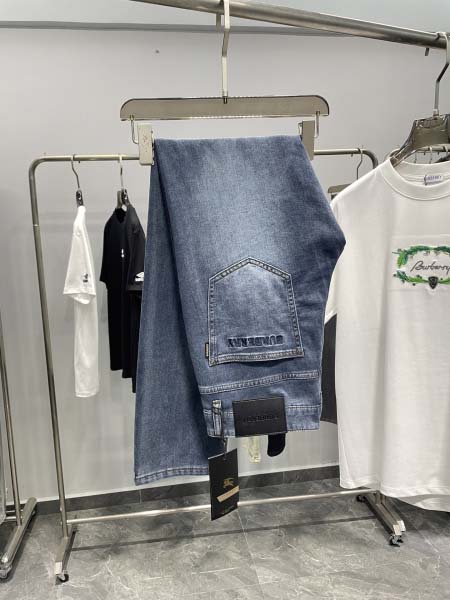 2025年4月25日入荷新作burberryジーパン 原版复...