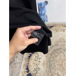 2025年4月25日入荷新作Prada半袖Tシャツ 原版复刻高級品香港の会社超厳選★入手困難/誕生日プレゼント/yinx工場