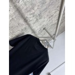 2025年4月25日入荷新作Prada半袖Tシャツ 原版复刻高級品香港の会社超厳選★入手困難/誕生日プレゼント/yinx工場