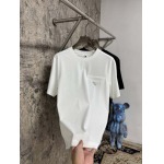 2025年4月25日入荷新作Prada半袖Tシャツ 原版复刻高級品香港の会社超厳選★入手困難/誕生日プレゼント/yinx工場
