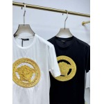 2025年4月25日入荷新作Versace半袖Tシャツ 原版复刻高級品香港の会社超厳選★入手困難/誕生日プレゼント/yinx工場