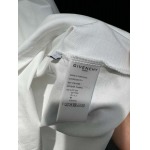 2025年4月25日入荷新作MONCLER半袖Tシャツ 原版复刻高級品香港の会社超厳選★入手困難/誕生日プレゼント/yinx工場