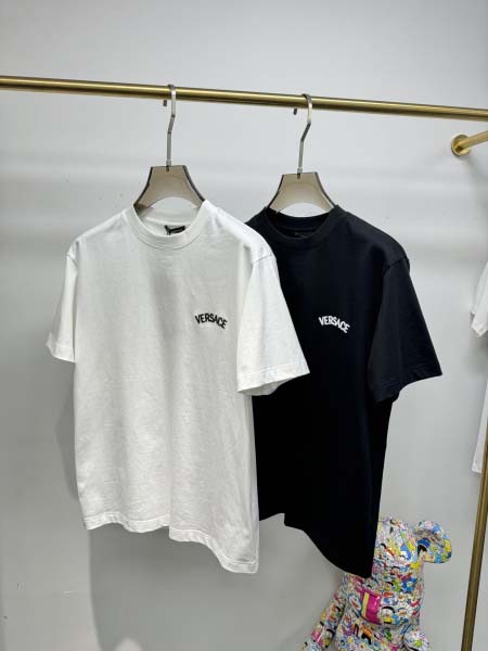 2025年4月25日入荷新作Versace半袖Tシャツ 原版...