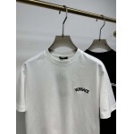 2025年4月25日入荷新作Versace半袖Tシャツ 原版复刻高級品香港の会社超厳選★入手困難/誕生日プレゼント/yinx工場
