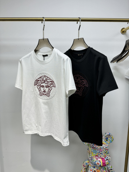 2025年4月25日入荷新作Versace半袖Tシャツ 原版...
