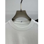2025年4月26日入荷新作Burberry半袖Tシャツ 原版复刻高級品香港の会社超厳選★入手困難/誕生日プレゼント/yinx工場