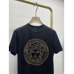 2025年4月26日入荷新作Versace半袖Tシャツ 原版复刻高級品香港の会社超厳選★入手困難/誕生日プレゼント/yinx工場
