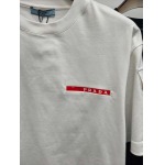 2025年4月26日入荷新作PRADA半袖Tシャツ 原版复刻高級品香港の会社超厳選★入手困難/誕生日プレゼント/yinx工場