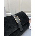 2025年4月27日入荷新作  FURLA型番H02010  SIZE:26.5X8X18CM  /XX工場