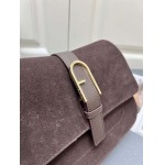 2025年4月27日入荷新作  FURLA型番H02010  SIZE:26.5X8X18CM  /XX工場