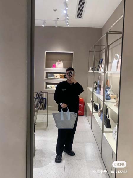 2025年4月27日入荷新作 FURLA新品  ハンドバッグ...