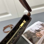 2025年4月27日入荷新作  CELINE 新品Tillyわきの下バッグ  牛革  6610SQ SIZE:23*13.5*4cm  /XX工場