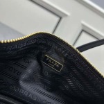 2025年4月27日入荷新作。新品わきの下バッグ1BH348/ Re-Edition SIZE:23.5xX10x底5cm  /XX工場