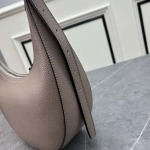 2025年4月27日入荷新作 PRADA バッグ   SIZE::28*18*10cm   /XX工場