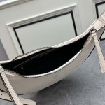 2025年4月27日入荷新作 PRADA バッグ   SIZE::28*18*10cm   /XX工場