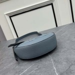 2025年4月27日入荷新作 PRADA バッグ  SIZE::21*13*5.5cm   /XX工場