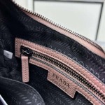 2025年4月27日入荷新作 PRADA  バッグ SIZE::21*13*5.5cm   /XX工場