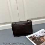 2025年4月29日入荷新作羊革 YSL mini niki サイズ18.5*12*7cm/XX工場