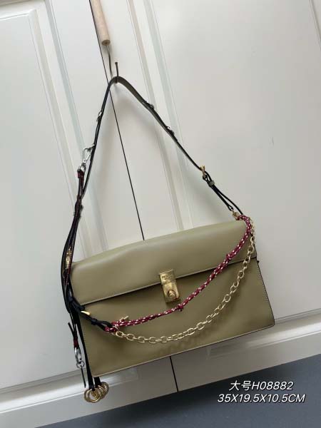 2025年4月29日入荷新作PRADANaPa型番：大 H0...