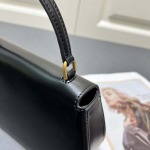 2025年4月29日入荷新作CELINE 秋冬系列新品TEEN LOLA handle case サイズ：22*11*5cm /XX工場
