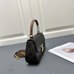 2025年4月29日入荷新作CELINE新作TEEN LOLA handle case サイズ：22*11*5cm/XX工場